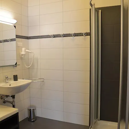 Apartment Haus Van Der Leij Russbach am Pass Gschuett Room photo