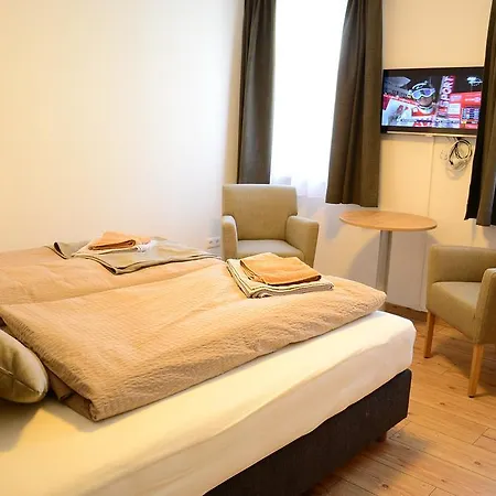 Apartment Haus Van Der Leij Russbach am Pass Gschuett Room photo