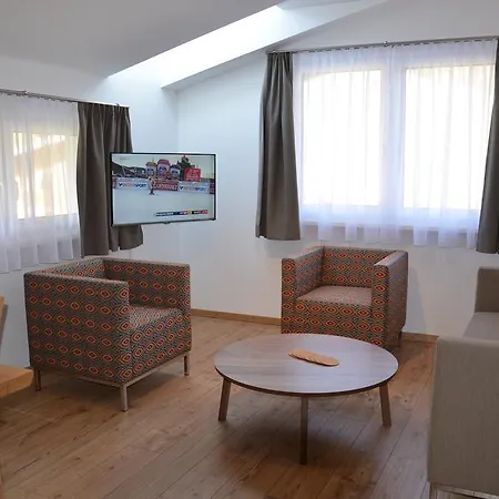 Apartment Haus Van Der Leij Russbach am Pass Gschuett Room photo