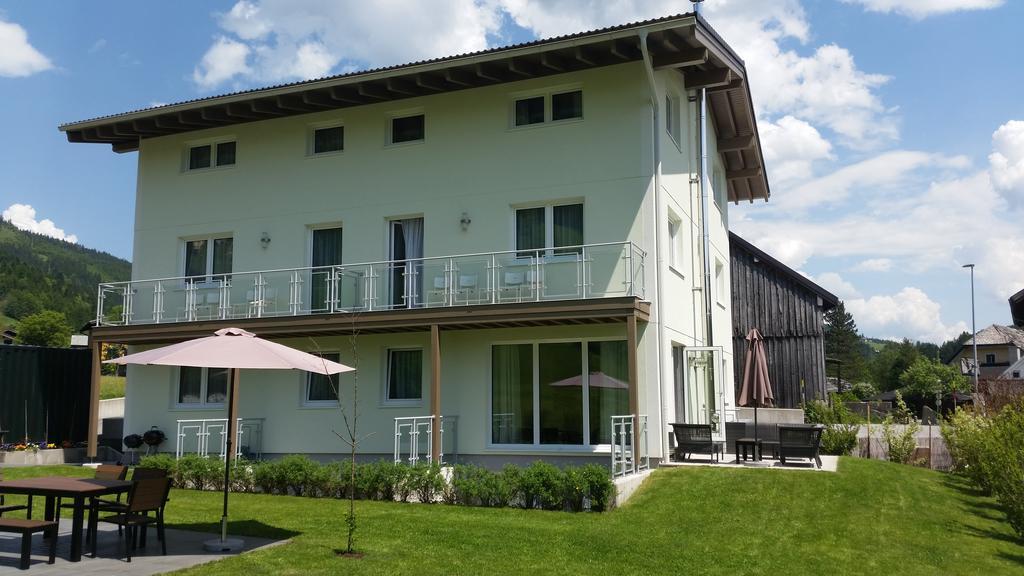 Haus Van Der Leij *